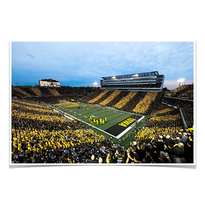 Iowa Hawkeyes - Iowa Hawkeyes Grand Entrance - College Wall Art #Poster
