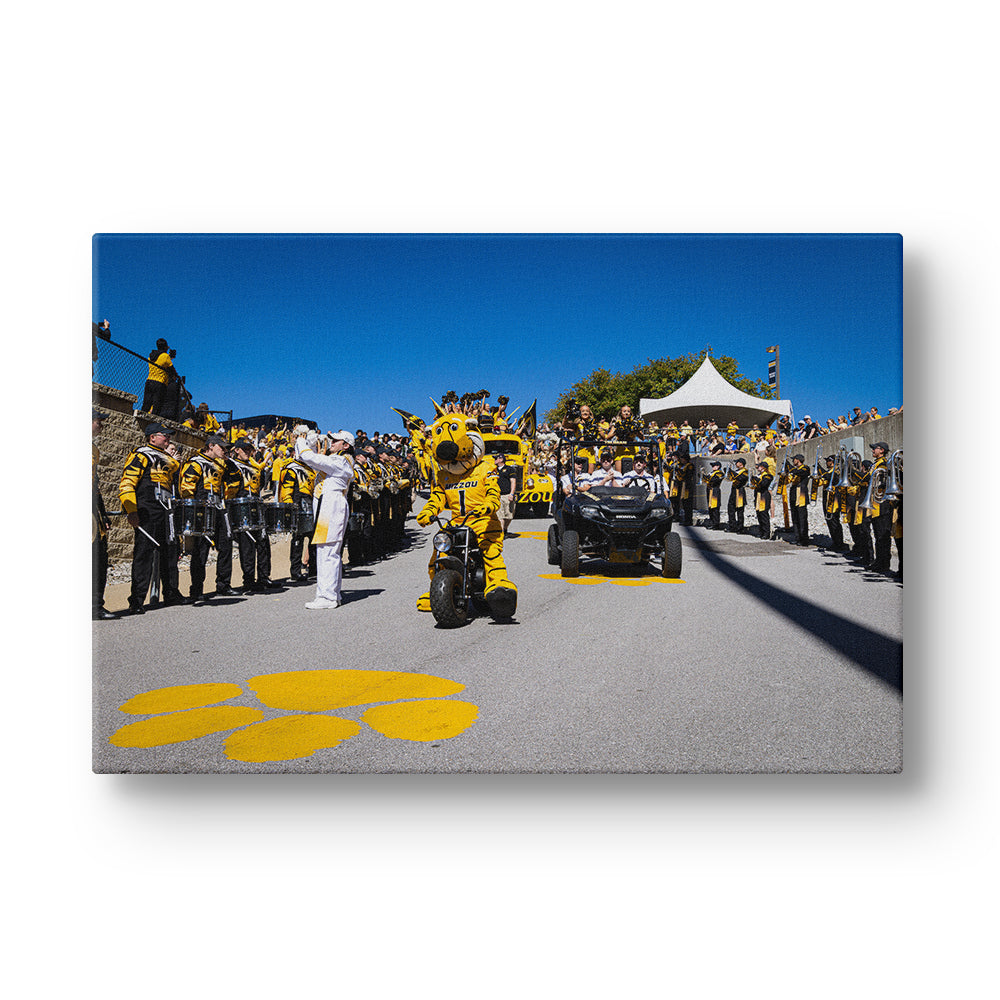  Missouri Tigers - Tiger Walk - College Wall Art #Canvas