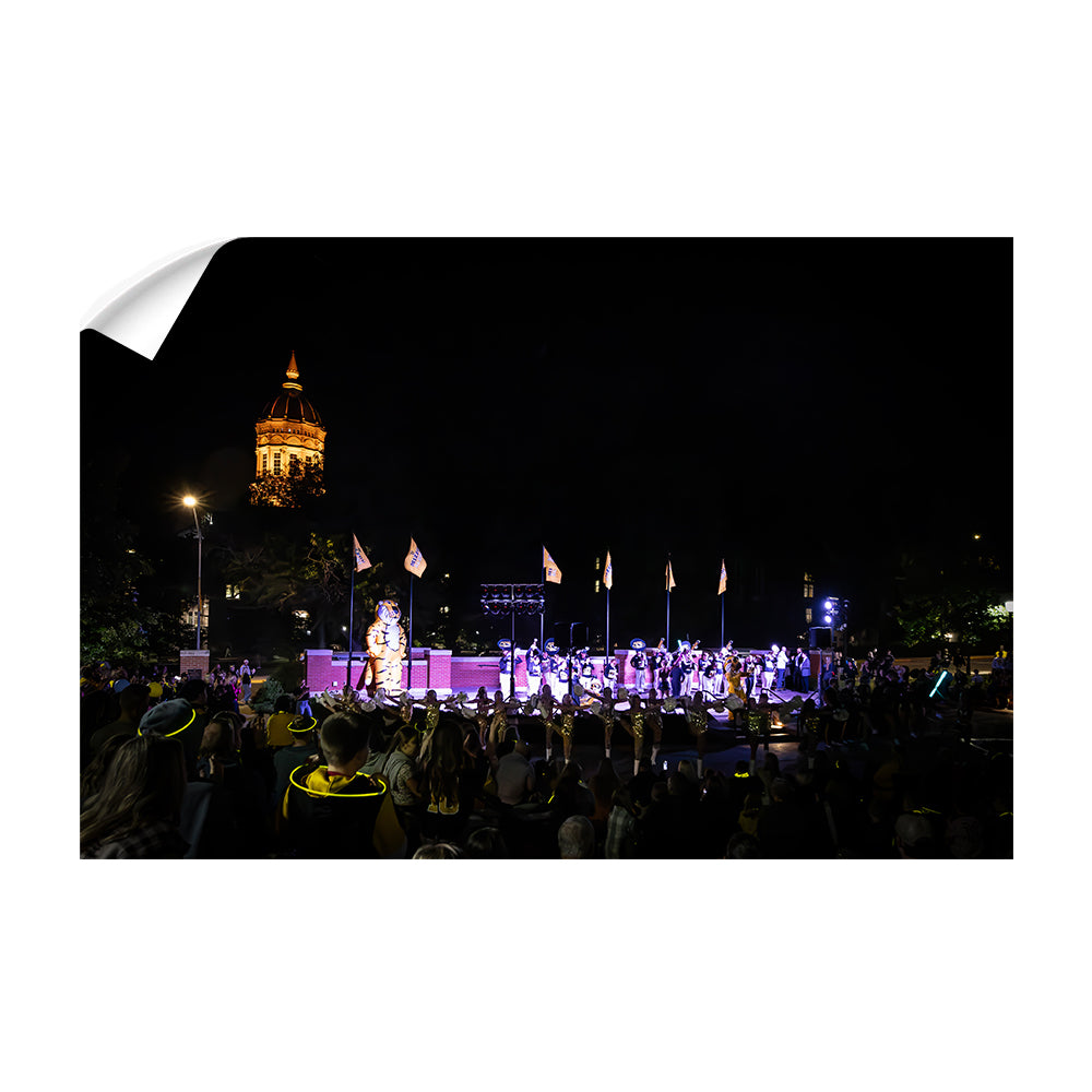 Missouri Tigers - Homecoming Pep Rally  - College Wall Art #Canvas