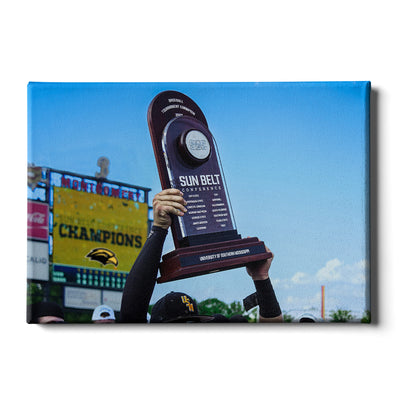 Southern Miss Golden Eagles - Sun Belt Trophy Held High - College Wall Art #Canvas