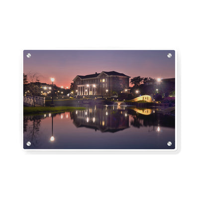 Southern Miss Golden Eagles - Lake Byron - College Wall Art #Metal