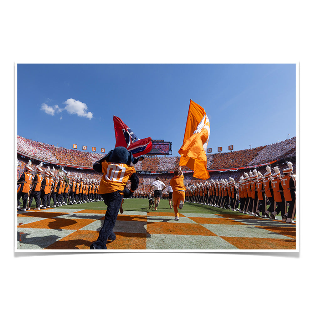 Tennessee Volunteers - Running into Checkered Neyland - College Wall Art #Canvas