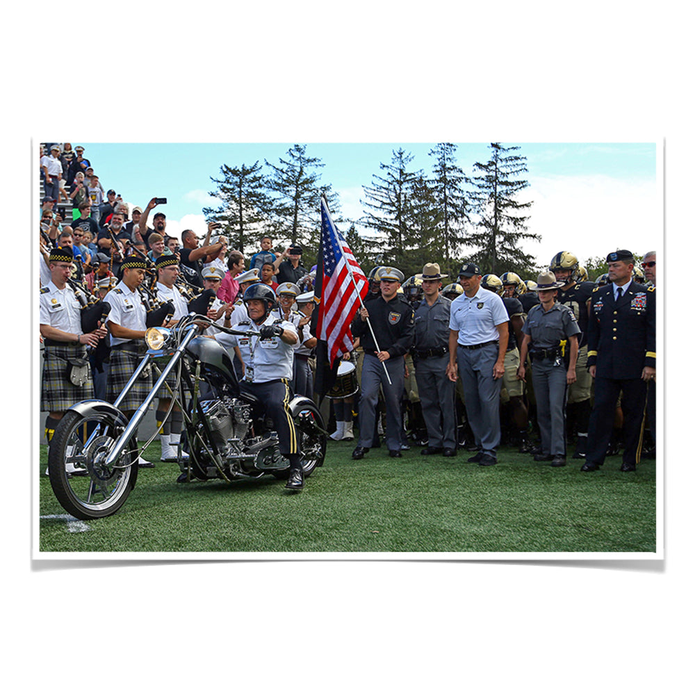 Army West Point Black Knights - Chopper Entrance - College Wall Art #Canvas