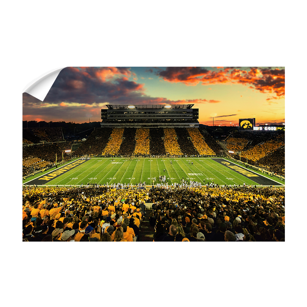 Iowa Hawkeyes - Kinnick Stadium Stripe Out Sunset - College Wall Art #Canvas