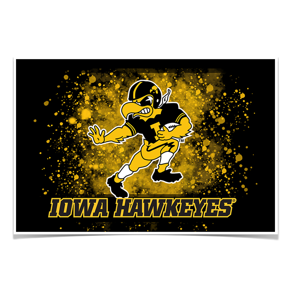 Iowa Hawkeyes - Old School Herkey's Iowa Hawkeyes - College Wall Art #Canvas