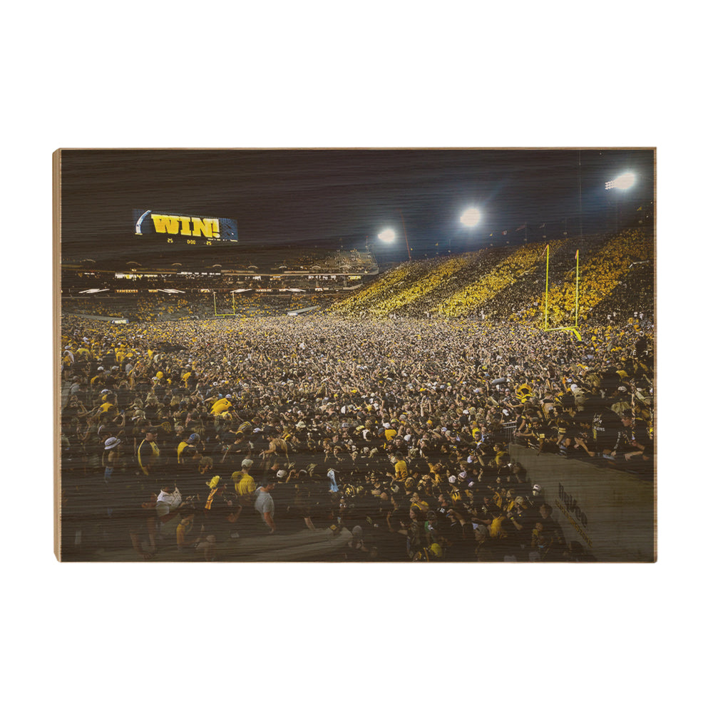 Iowa Hawkeyes - Swarmin' & Stomin' Kinnick Field - College Wall Art #Canvas