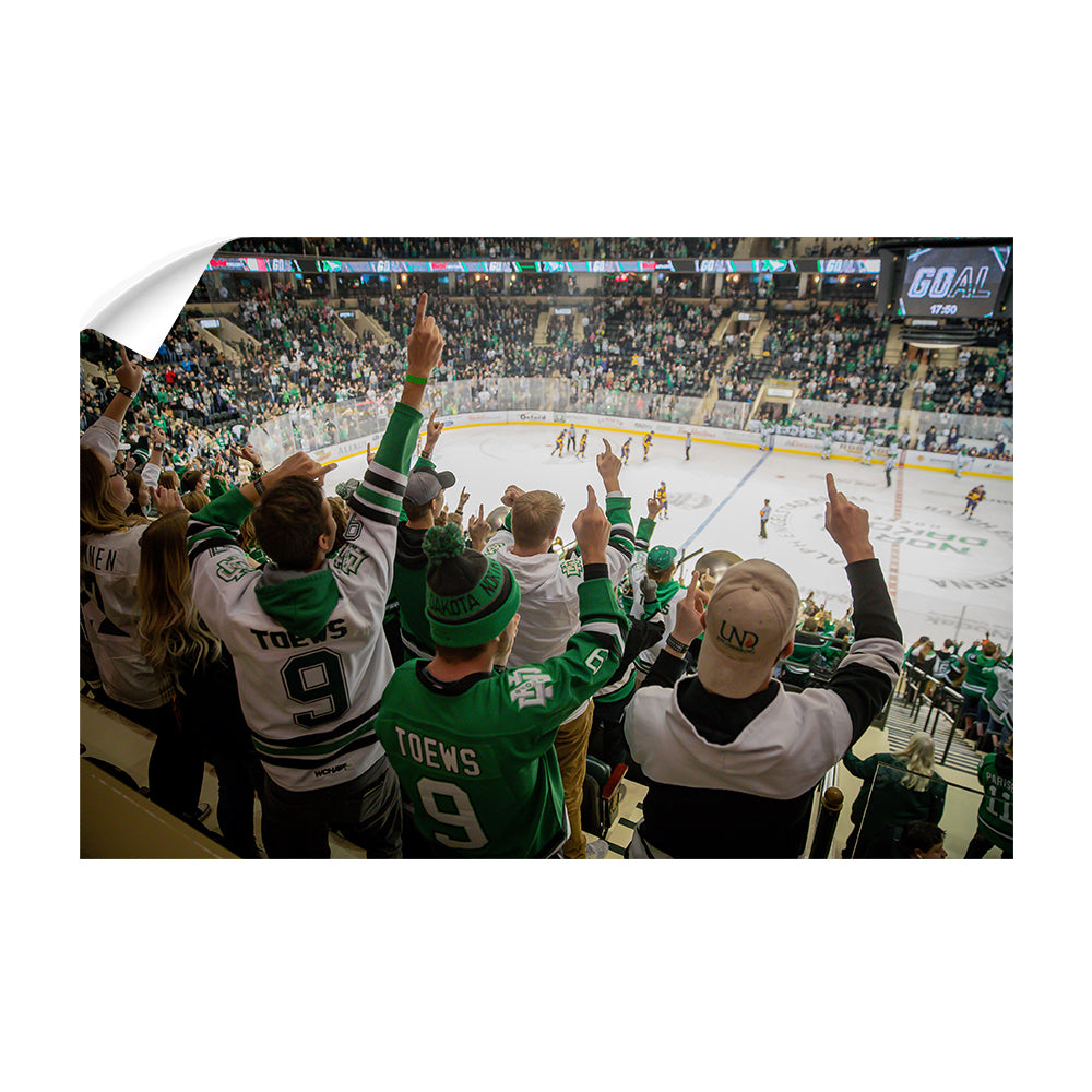 North Dakota Fighting Hawks - North Dakota Hockey - College Wall Art #Canvas