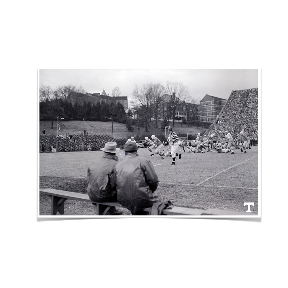 Tennessee Volunteers - Vintage Vols Game - College Wall Art 
