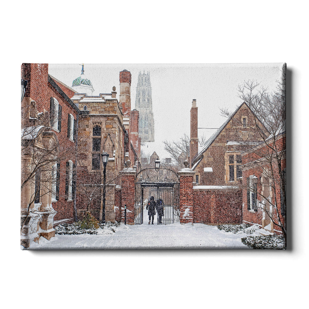 Yale Bulldogs - Snowy Pierson College Gate